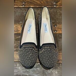 NWOB Olsenboye black gold studded flats, size 8.5
